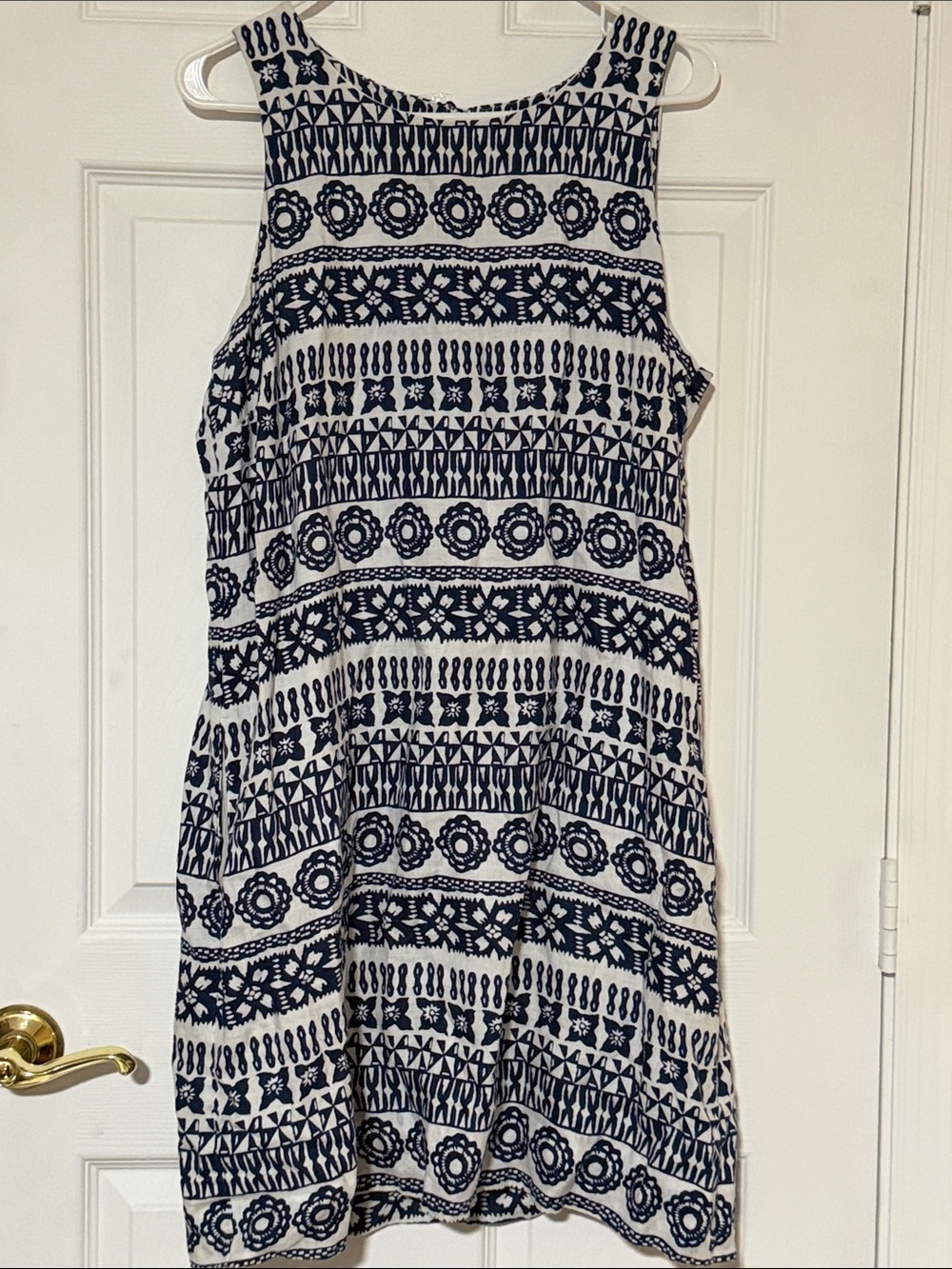 Tommy Bahama Navy and White Sleeveless Patterned Shift Dress